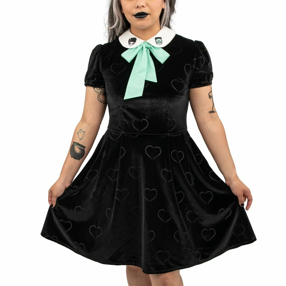 Loungefly In Stock Loungefly Stitch Shoppe Universal Monsters Bride Of Frankenstein "Alicia" Dress 1 Loungefly In Stock Loungefly Stitch Shoppe Universal Monsters Bride Of Frankenstein "Alicia" Dress